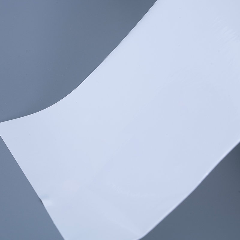 잉크젯 인쇄용 아크릴 접착제 점보 롤이 포함된 25mic 광택 PET 비닐 필름 라벨 재료