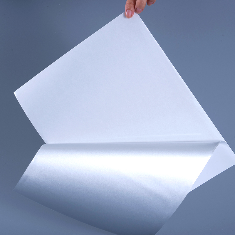 25mic 광택 있는 흰색 알루미늄 도금 폴리에스테르 필름 자체 접착 라벨(잉크젯 인쇄용 수성 아크릴 접착제 포함)